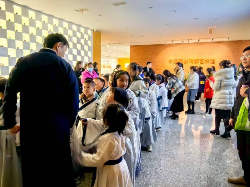 文化赋能：荥阳市魔创文旅挖掘城市文化资源的实践探索